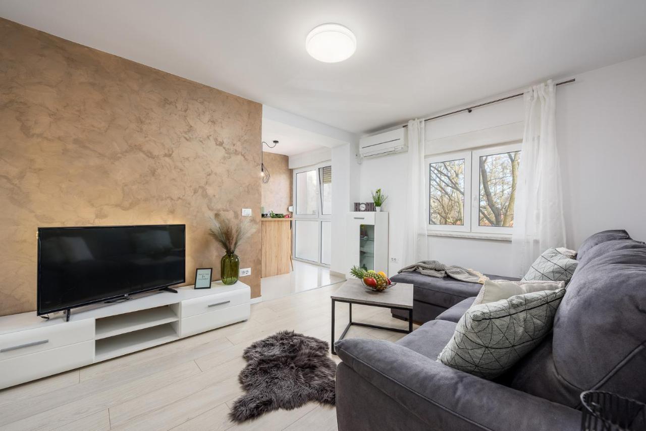 Apartment S&M Heart Of 普拉 外观 照片